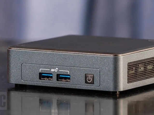 Media player Intel NUC 7 Mini