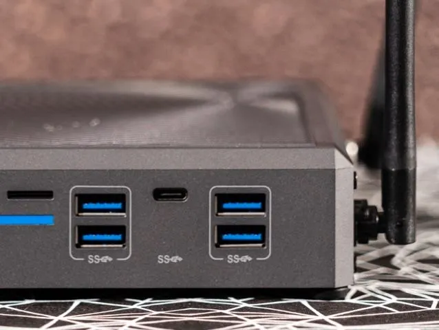 Media player Azulle Byte4 Mini per il digital signage